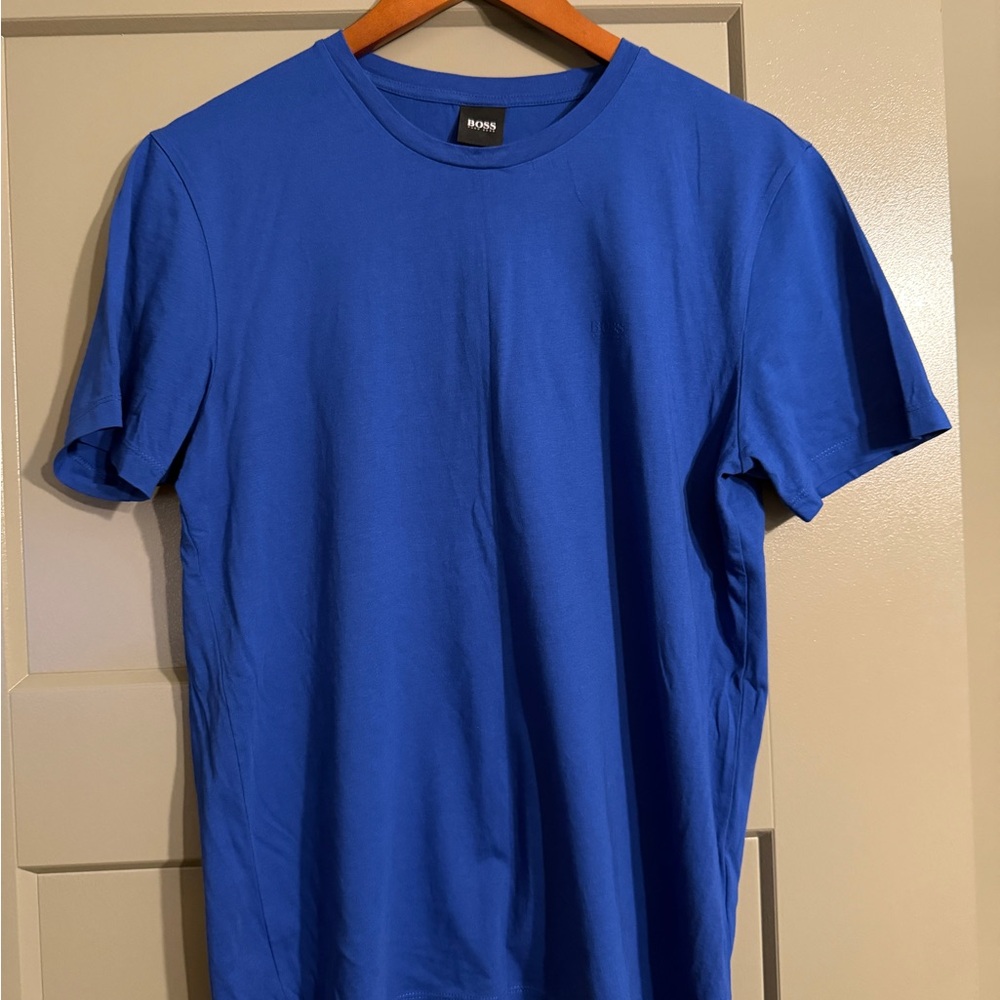 BOSS Men's Blue T-Shirt size medium